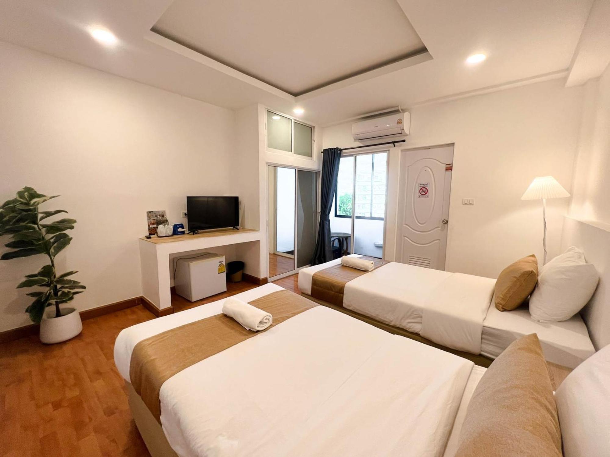 Inspire House Hotel Chiang Mai Exterior photo