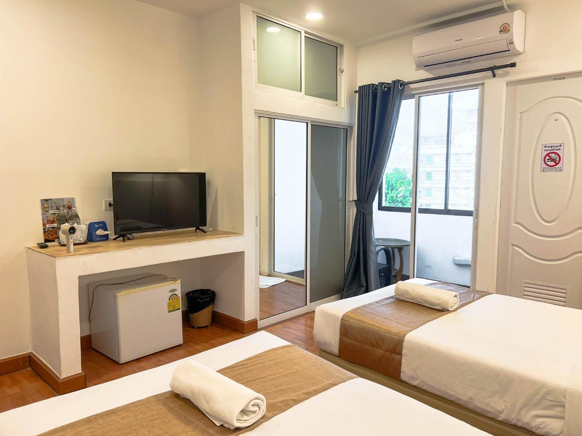 Inspire House Hotel Chiang Mai Exterior photo