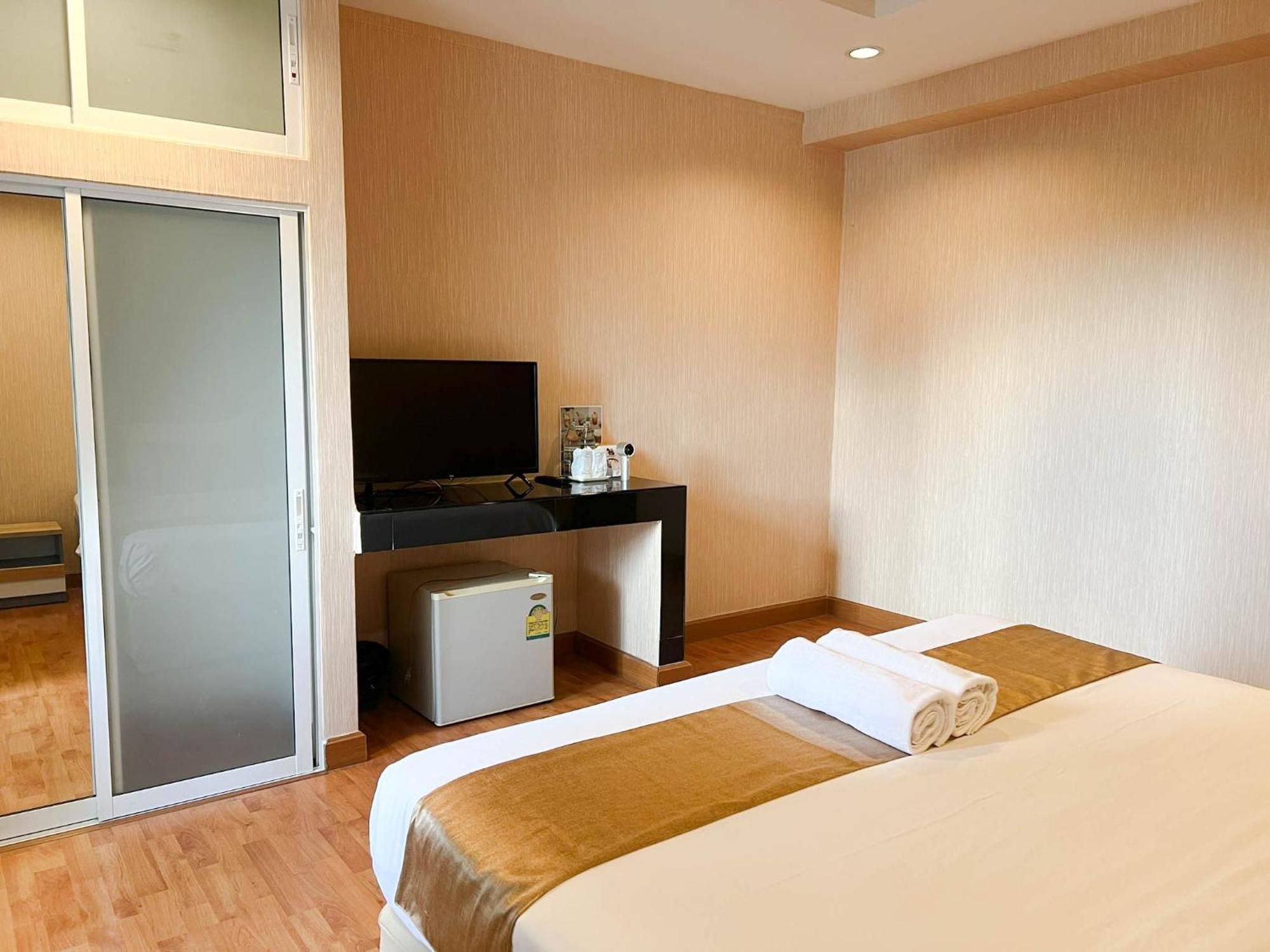 Inspire House Hotel Chiang Mai Exterior photo