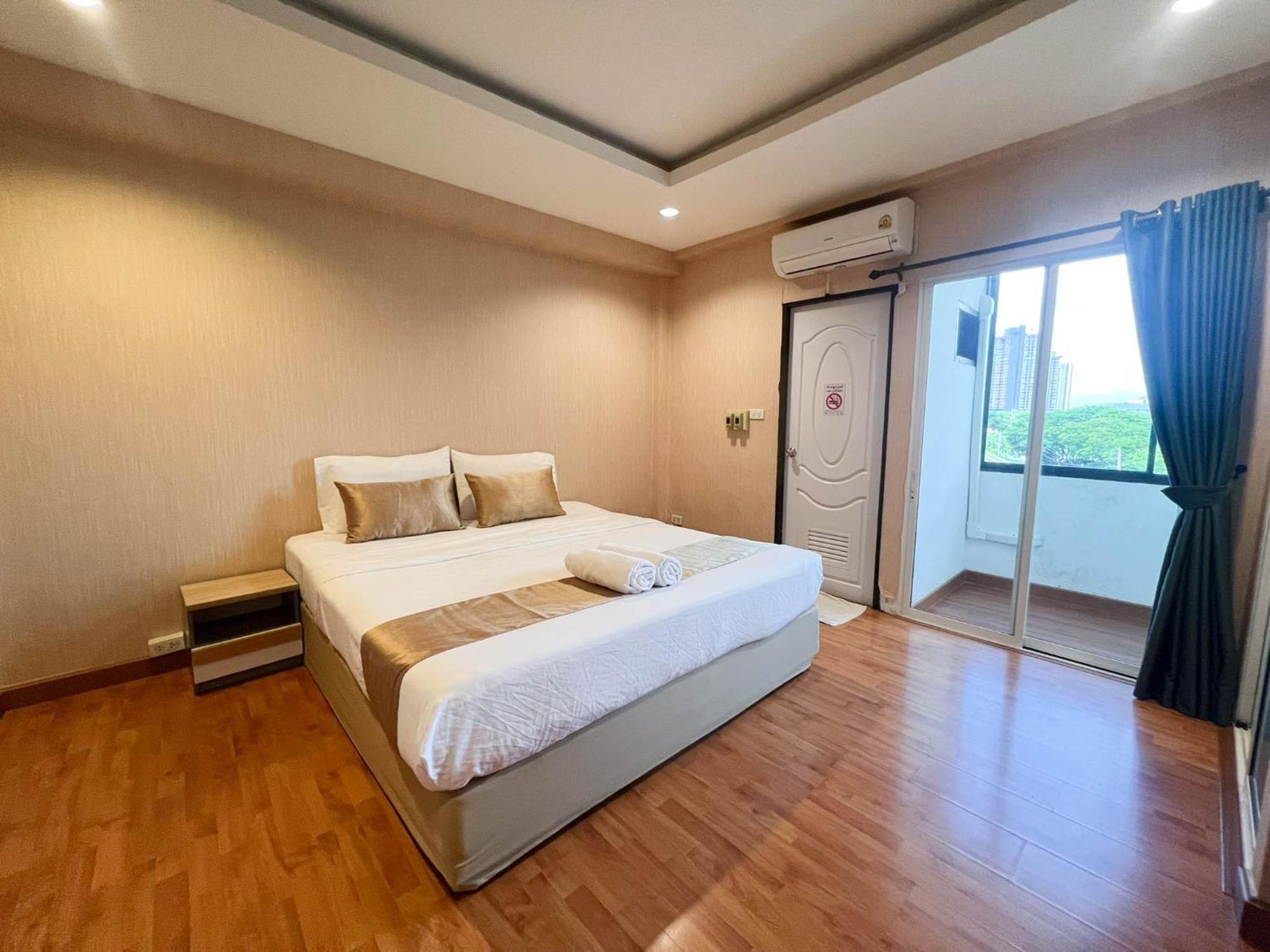 Inspire House Hotel Chiang Mai Exterior photo